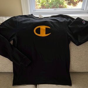 Champion black long sleeved t-shirt